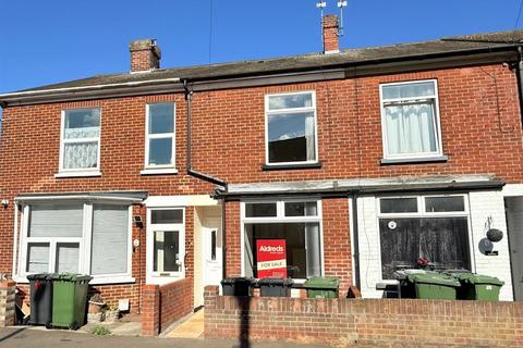 Stafford Road, Great Yarmouth 3 bed terraced house for sale