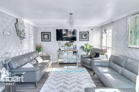 Yardhurst Gardens, Margate 2 bed detached bungalow for sale