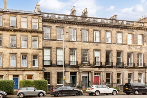 Brunton Place, Edinburgh EH7 3 bed flat for sale