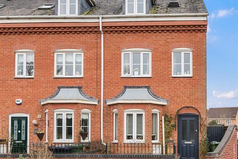 Ox Bow Way, Kidderminster 3 bed end of terrace house for sale