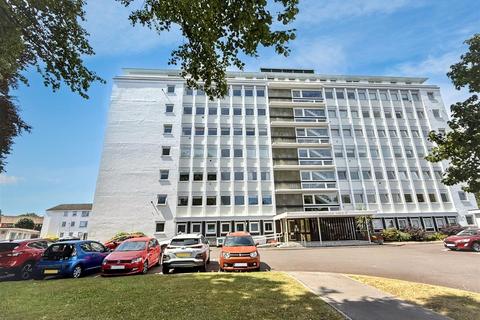 Compton Place Road, Eastbourne 3 bed flat for sale