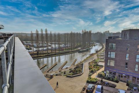 Park Street, Milton Keynes MK9 2 bed apartment for sale