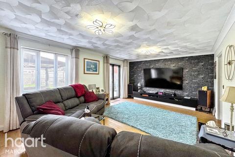 Quayside, Chatteris 4 bed detached house for sale