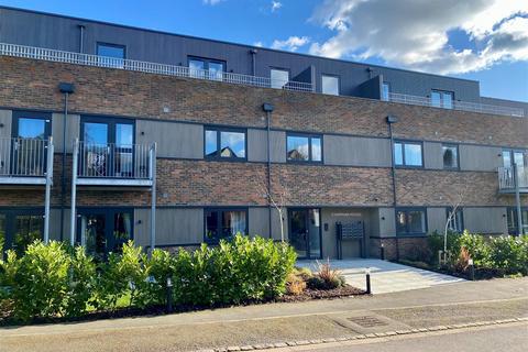 Chapman House, Meadway, Haslemere 1 bed flat for sale