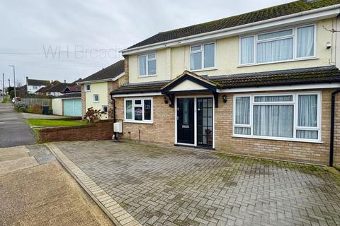 Seymour Avenue, Whitstable CT5 4 bed semi