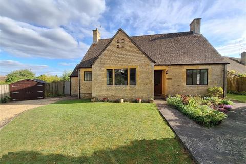 Hoo Lane, Chipping Campden 3 bed detached bungalow for sale