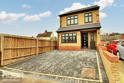 Priory Lane, Hitchin 4 bed detached house for sale