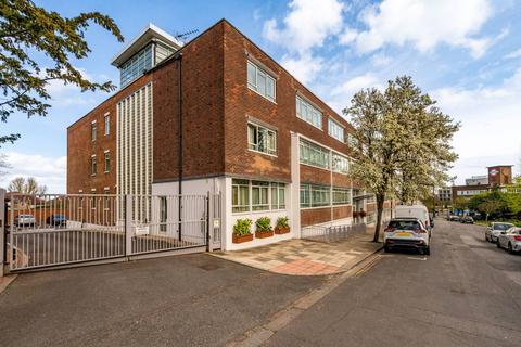 Mercury House, Park Royal, London, W5 3 bed flat for sale
