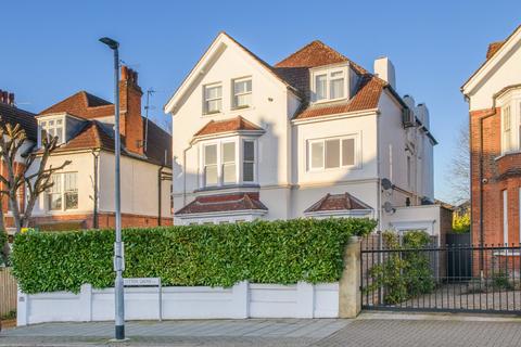 Lytton Grove, London 1 bed flat for sale