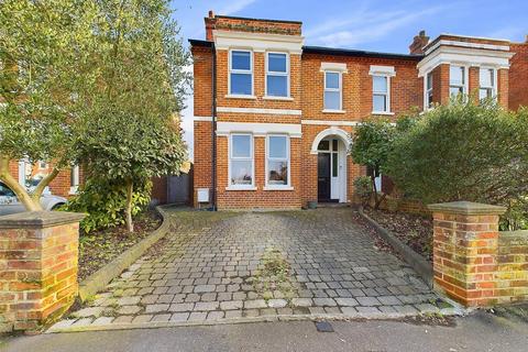 Maldon Road, Colchester, Essex, CO3 5 bed semi