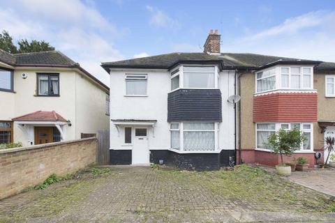 Richmond Gardens, London NW4 3 bed semi
