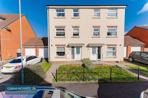 Bonita Drive, Wembdon, Bridgwater 4 bed semi