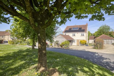 6 Manor Farm, Nr Frome BA4 4 bed detached house for sale