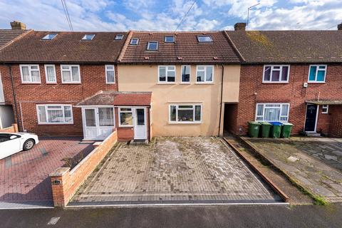 Cuxton Close, Bexleyheath, DA6 6 bed terraced house for sale