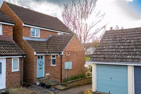 Highclere Gardens, Wantage OX12 4 bed detached house for sale
