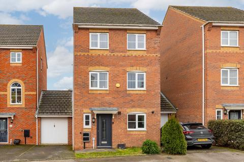 Passionflower Close, Warwickshire CV12 4 bed link detached house for sale