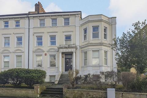 St. Mark's Hill, Surbiton KT6 Studio for sale