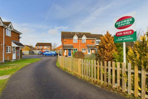 Miles End, Aylesbury HP21 3 bed end of terrace house for sale