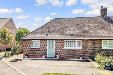 Manor Way, Southbourne, West Sussex 3 bed chalet for sale