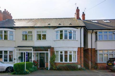 5 bedroom semi-detached house for sale