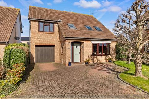 St. Marks Close, Evesham WR11 4 bed detached house for sale