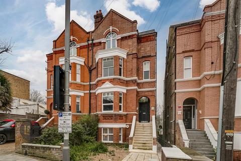 Wimbledon Park Road, London 2 bed flat for sale