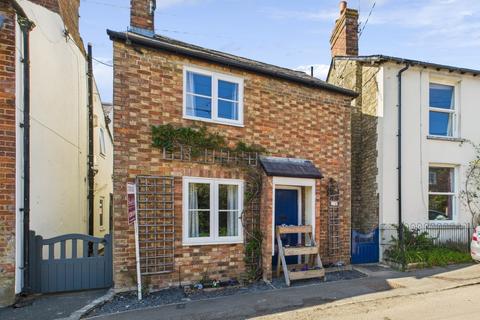 Main Street, Chackmore 3 bed detached house for sale
