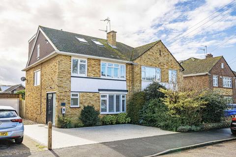 4 bed semi-detached house