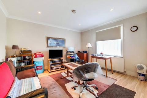 Rayners Lane, Rayners Lane, Harrow, HA2 1 bed flat for sale