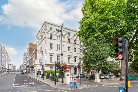 Westbourne Terrace, Lancaster Gate... 2 bed flat for sale