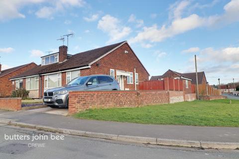 2 bedroom semi-detached bungalow for sale