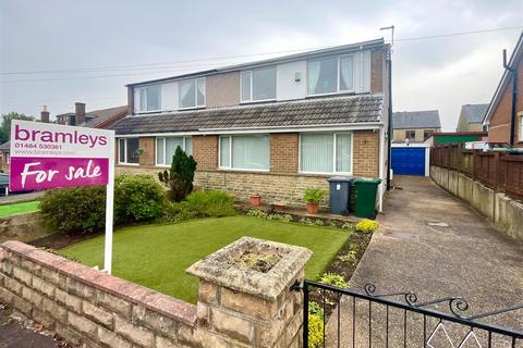 Cornfield Avenue, Huddersfield 3 bed semi