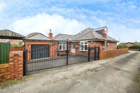 Doncaster Road, Doncaster DN5 3 bed detached bungalow for sale