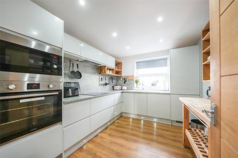 Kilcreggan Court, Saltwell Road... 2 bed apartment for sale