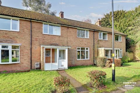 Broom Covert Road, Lichfield WS14 3 bed terraced house for sale
