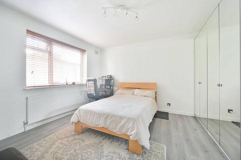 Atherton Heights, Wembley, HA0 2 bed flat for sale