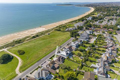 Wharncliffe Road, Christchurch BH23 4 bed detached house for sale