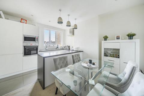 Chiswick Lane, Chiswick, London, W4 1 bed flat for sale