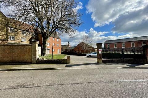 Alder Court, Charlton Down, DT2 2 bed apartment for sale