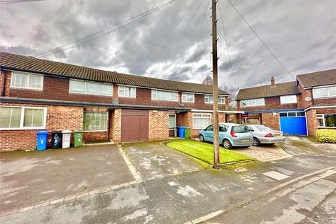 Matlock Close, Trafford M33 3 bed terraced house for sale