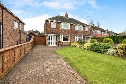 Eastwood Avenue, Lincolnshire DN34 3 bed semi
