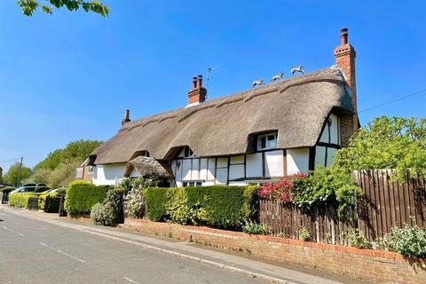 Shenley Road, Milton Keynes MK3 4 bed detached house for sale