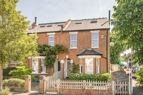 Ellerton Road, Surbiton KT6 4 bed semi