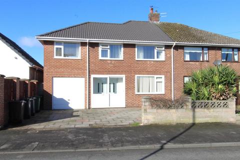 Bullbridge Lane, Liverpool L10 4 bed semi