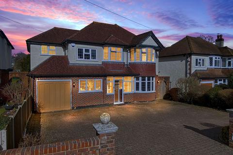 Grove Wood Hill, Coulsdon CR5 5 bed detached house for sale