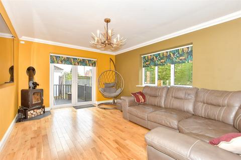 Well Road, Bognor Regis, West Sussex 2 bed detached bungalow for sale