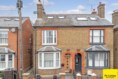 Upper Roman Road, Chelmsford, CM2 4 bed semi