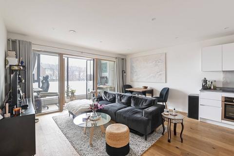 Cavendish Road, Colliers Wood... 2 bed flat for sale