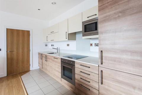 3 Cornell Square, London SW8 2 bed flat for sale