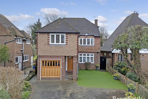 Risebridge Road, Romford, RM2 4 bed detached house for sale